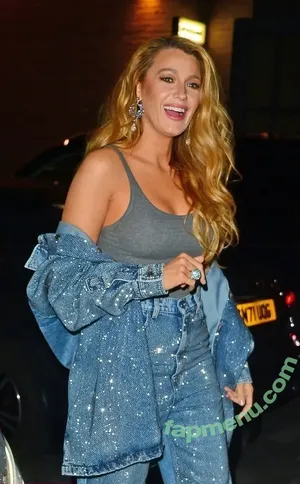 Blake Lively / blakelively nude photo #1222