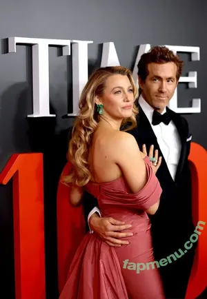 Blake Lively / blakelively nude photo #1246