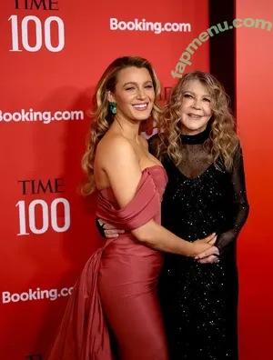 Blake Lively / blakelively nude photo #1252