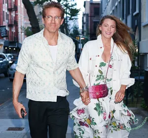 Blake Lively / blakelively nude photo #1434