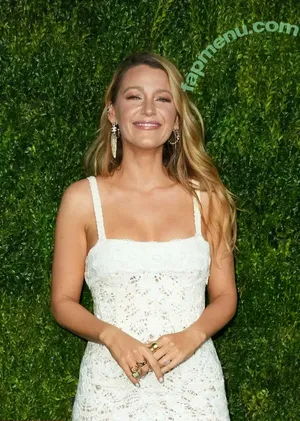 Blake Lively / blakelively nude photo #1515