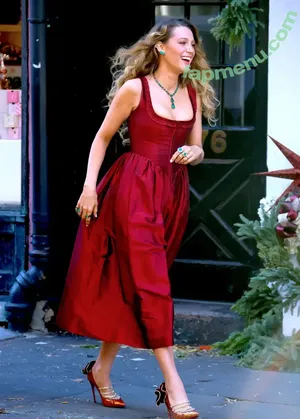 Blake Lively / BlakeLivelyOfficial / blakelively nude photo #1578