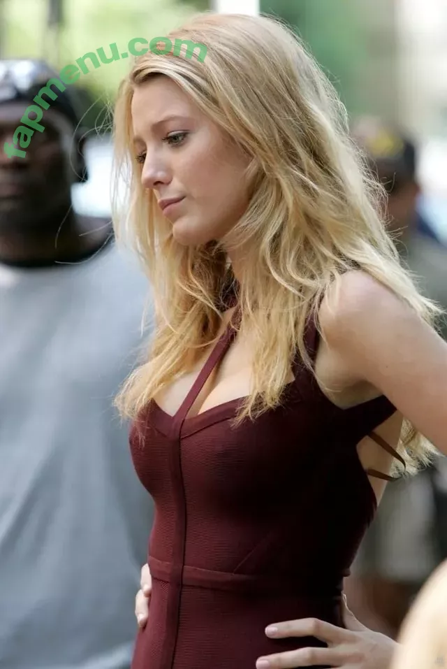 Blake Lively nude photo #1027 (blakelively)