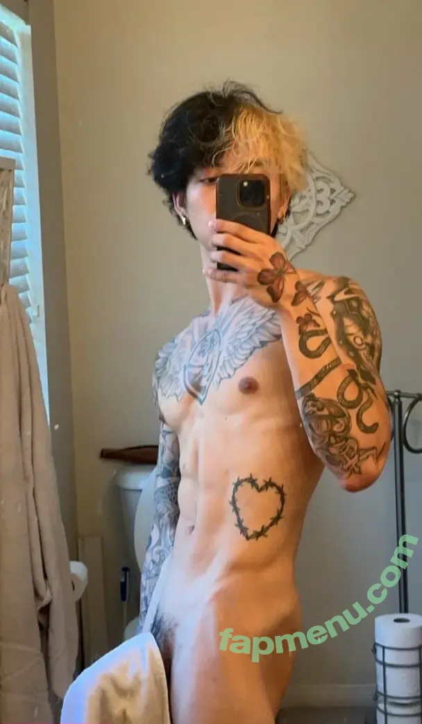 blakesbigsecret nude photo #0005 (blake.bisig)