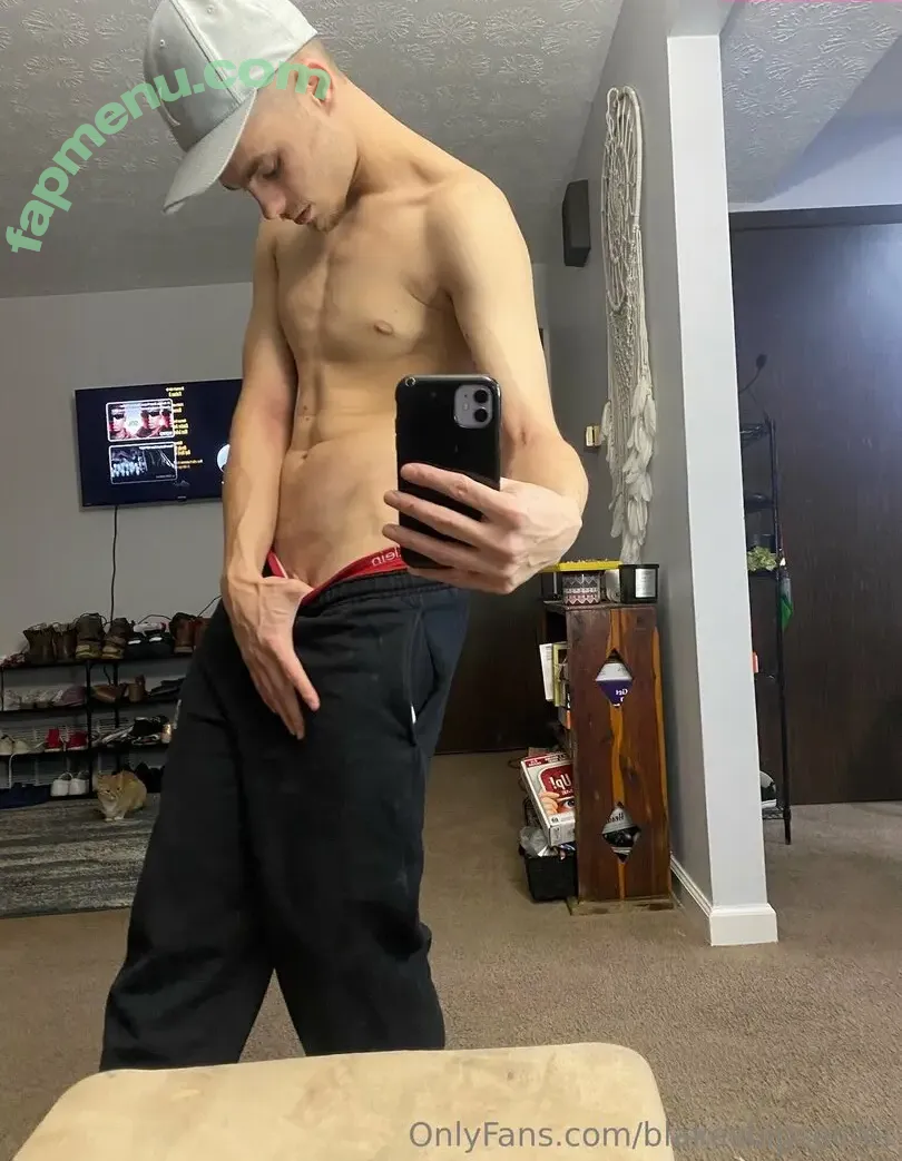 blakesbigsecret nude photo #0008 (blake.bisig)