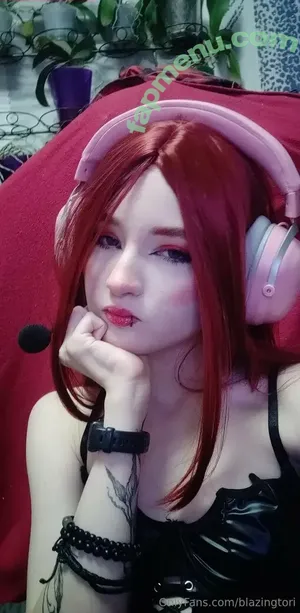 blazingtori / takingupspacebm nude photo #0031