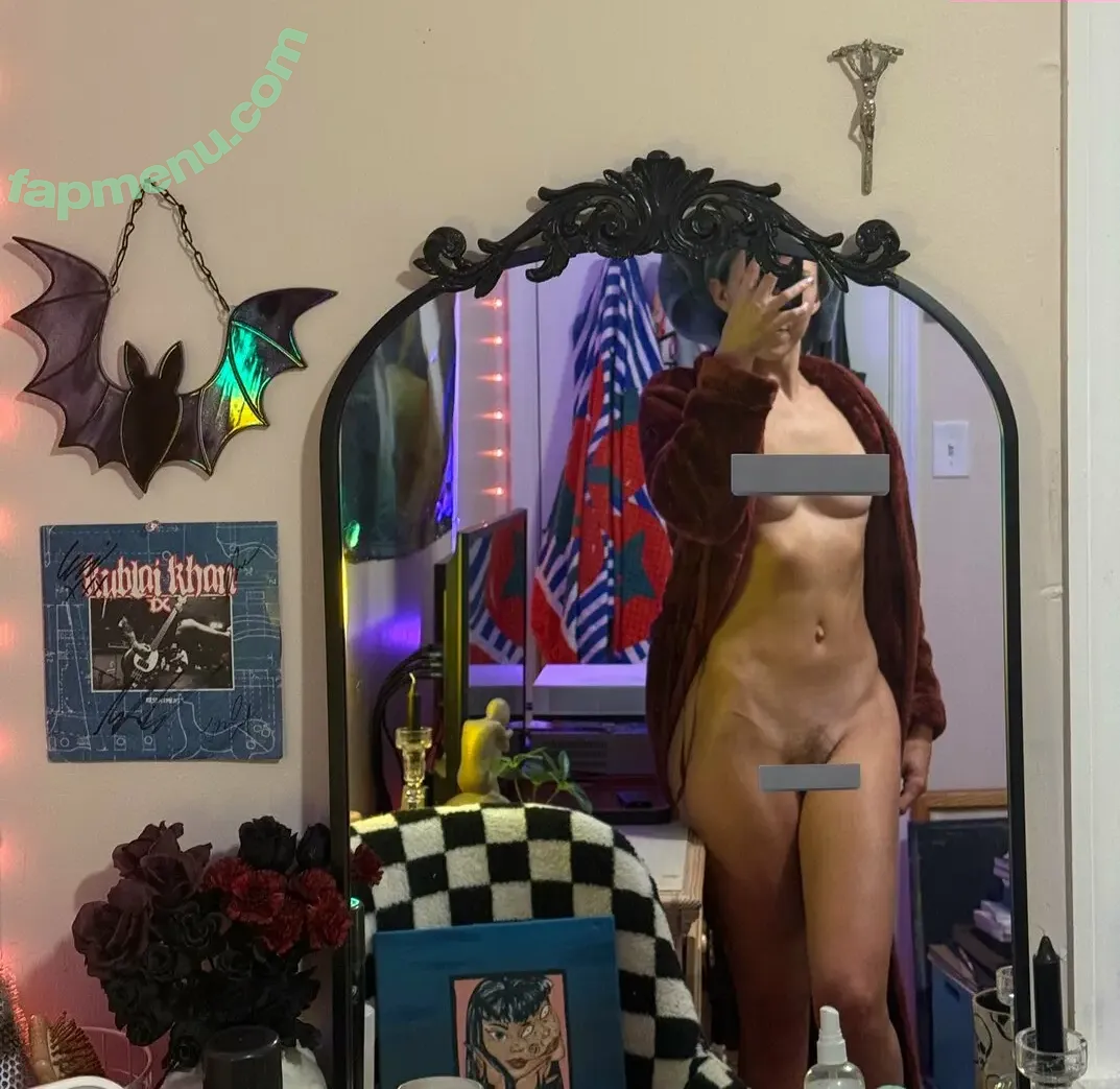 bledenz nude photo #0037 (MissGrumpyPants)