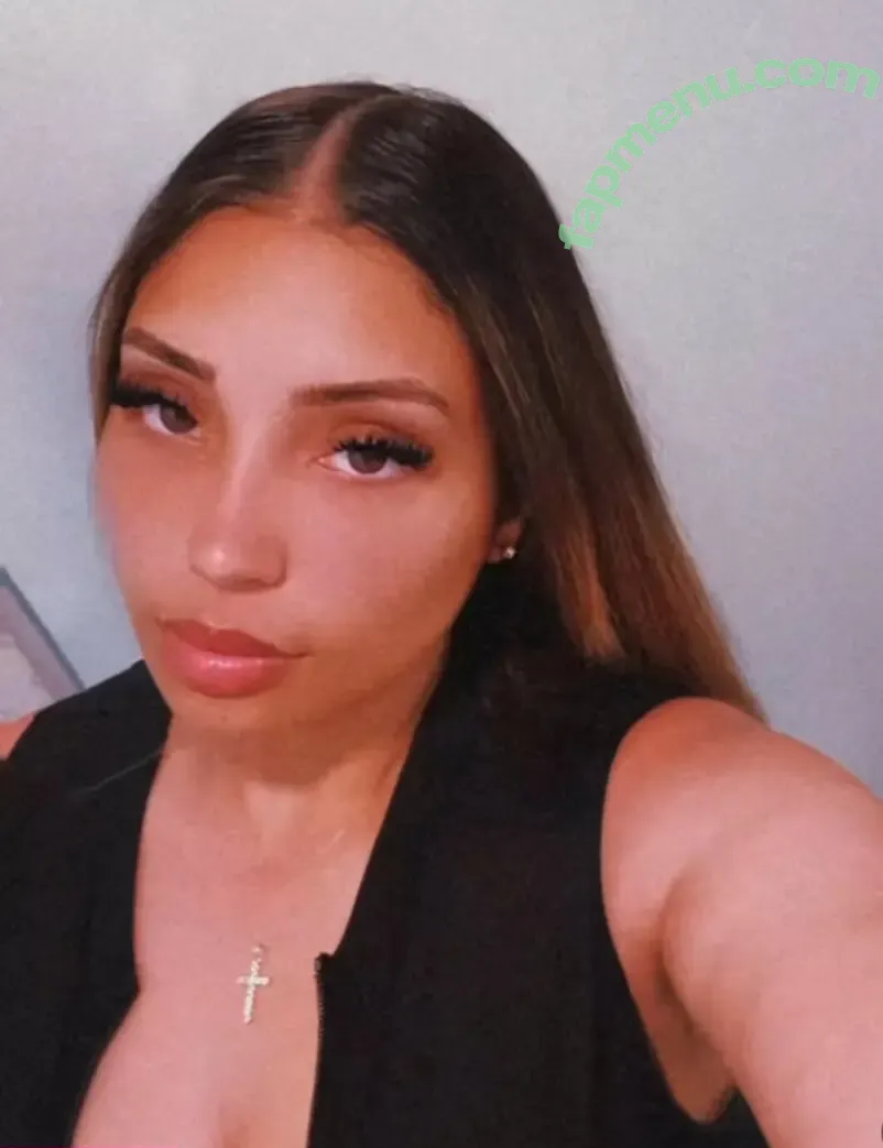 Blessedd.dess nude photo #0007 (Blessedd.dess)