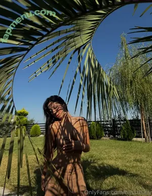 blissdilley / blisslilley nude photo #0003