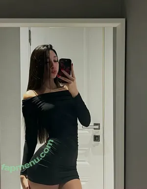 blissdilley / blisslilley nude photo #0017