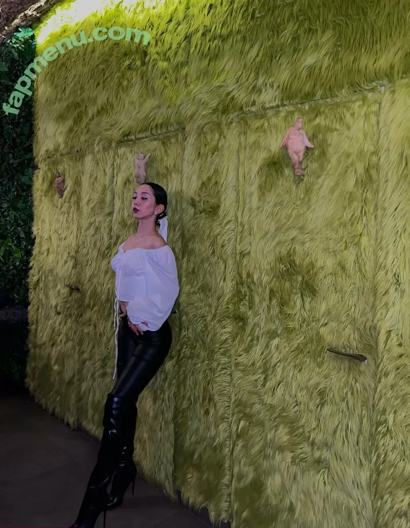 blissdilley nude photo #0026 (blisslilley)