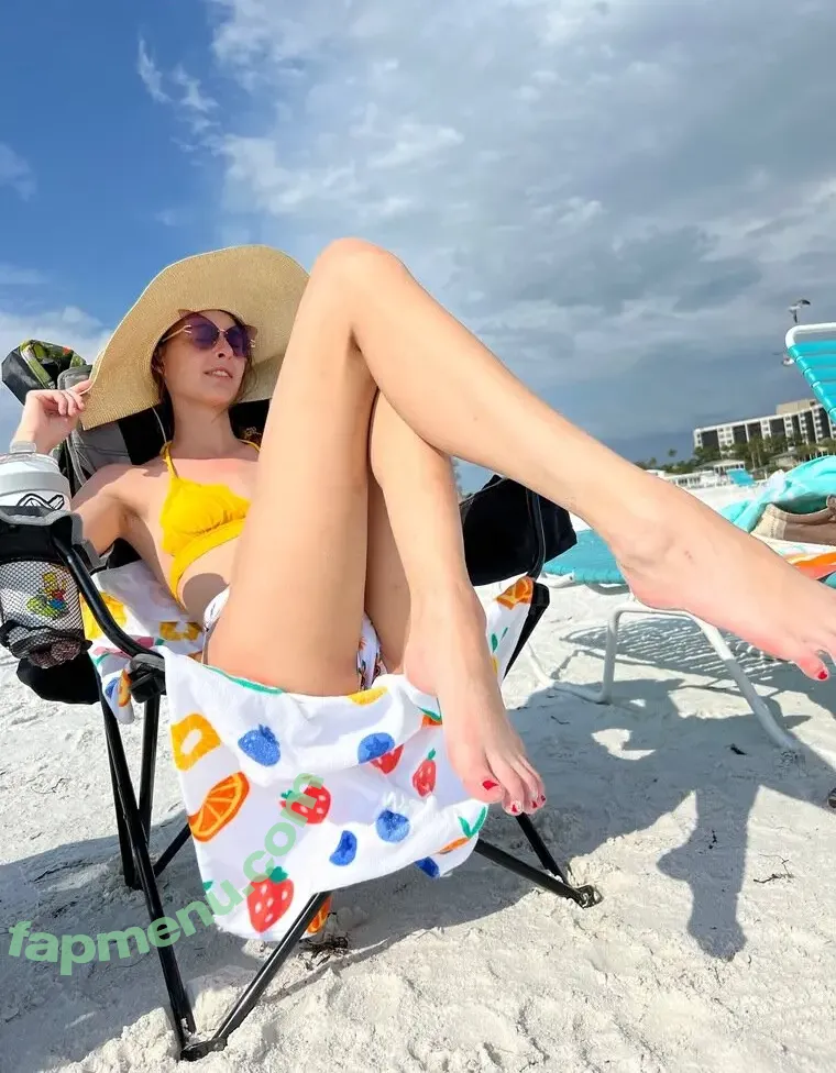 Blissful Ellie nude photo #0003 (Blissful Ellie)