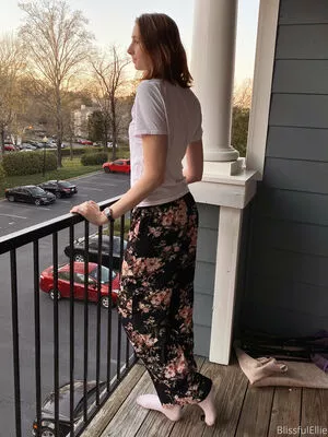 blissfulellie / Ellie Burns / EllieBlissful nude photo #0029