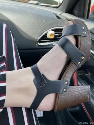 blissfulellie / Ellie Burns / EllieBlissful nude photo #0067