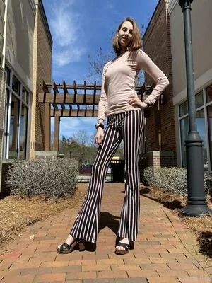 blissfulellie / Ellie Burns / EllieBlissful nude photo #0072