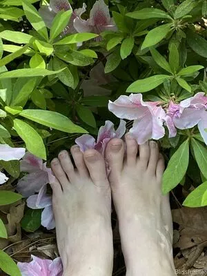 blissfulellie / Ellie Burns / EllieBlissful nude photo #0099