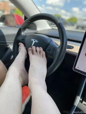 blissfulellie / Ellie Burns / EllieBlissful nude photo #0145