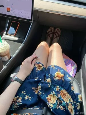 blissfulellie / Ellie Burns / EllieBlissful nude photo #0146