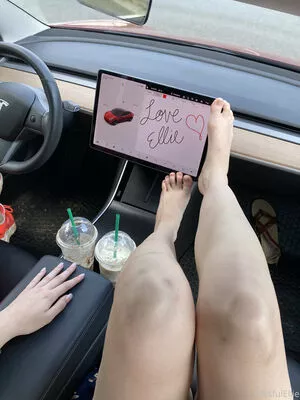 blissfulellie / Ellie Burns / EllieBlissful nude photo #0159