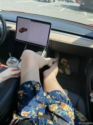 blissfulellie / Ellie Burns / EllieBlissful nude photo #0161