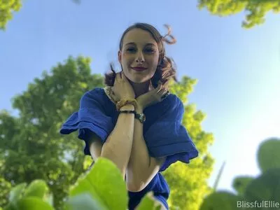 blissfulellie / Ellie Burns / EllieBlissful nude photo #0188