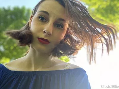blissfulellie / Ellie Burns / EllieBlissful nude photo #0191