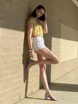 blissfulellie / Ellie Burns / EllieBlissful nude photo #0256