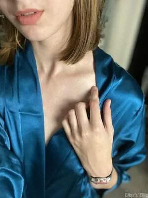 blissfulellie / Ellie Burns / EllieBlissful nude photo #0316