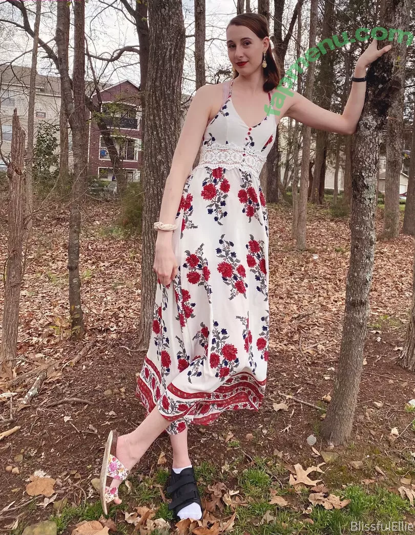 blissfulellie nude photo #0010 (Ellie Burns / EllieBlissful)