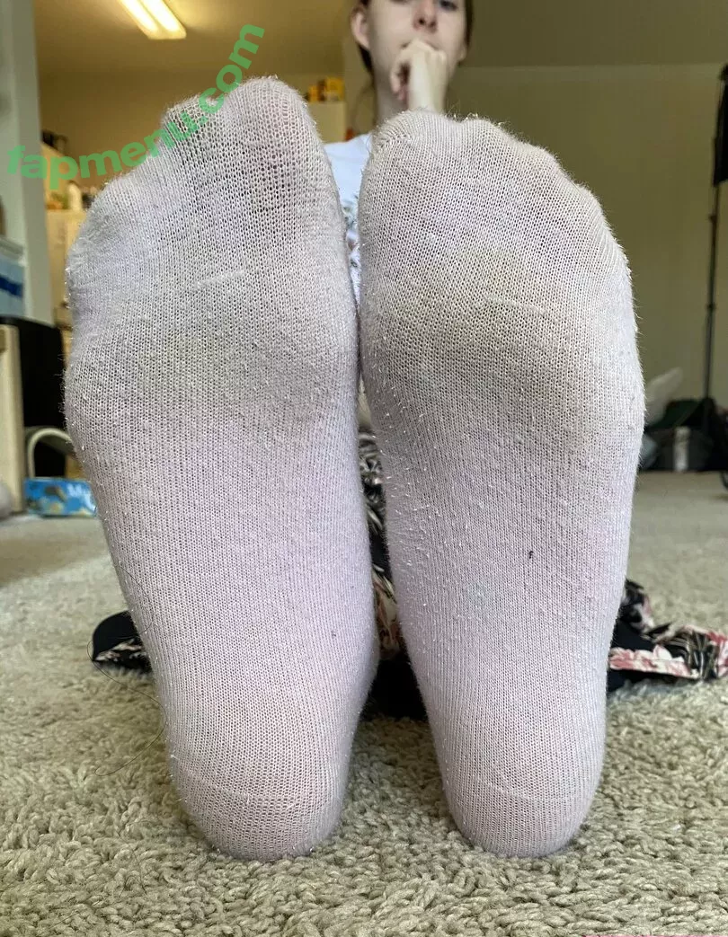 blissfulellie nude photo #0017 (Ellie Burns / EllieBlissful)