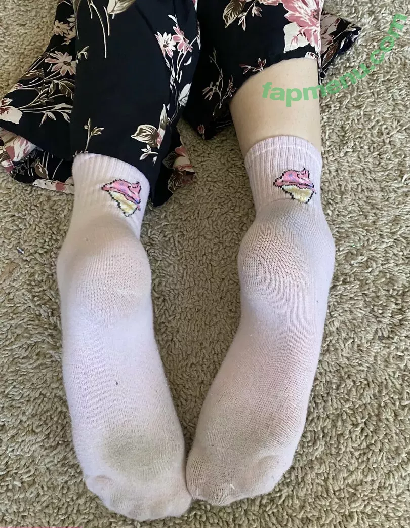 blissfulellie nude photo #0021 (Ellie Burns / EllieBlissful)