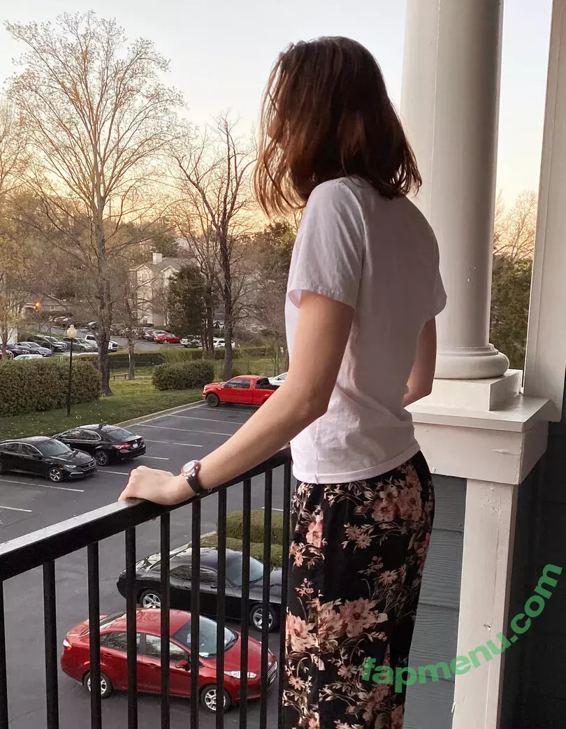 blissfulellie nude photo #0026 (Ellie Burns / EllieBlissful)