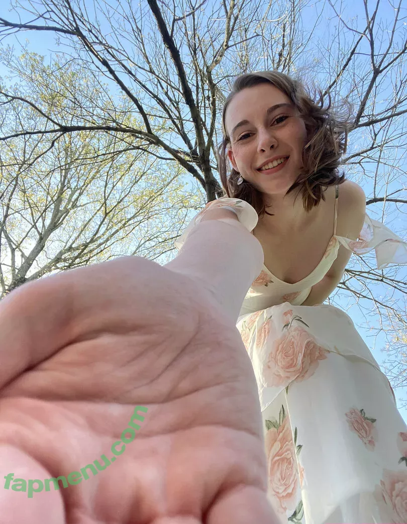 blissfulellie nude photo #0042 (Ellie Burns / EllieBlissful)