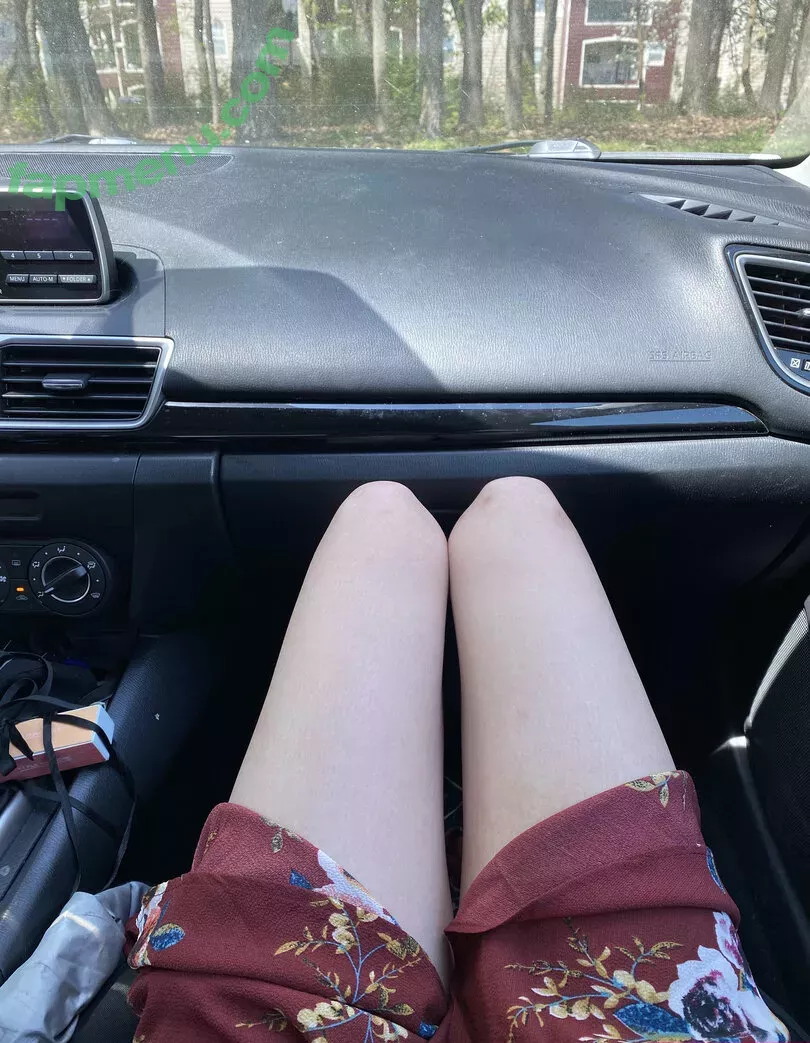 blissfulellie nude photo #0053 (Ellie Burns / EllieBlissful)