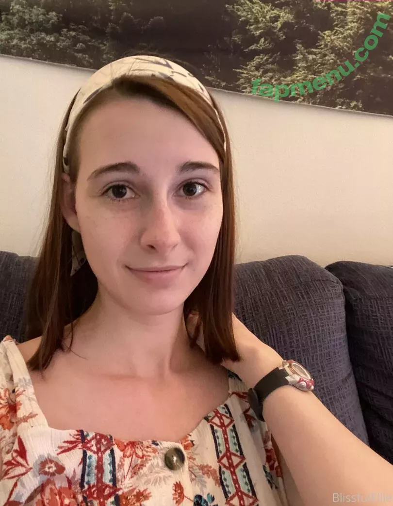 blissfulellie nude photo #0065 (Ellie Burns / EllieBlissful)