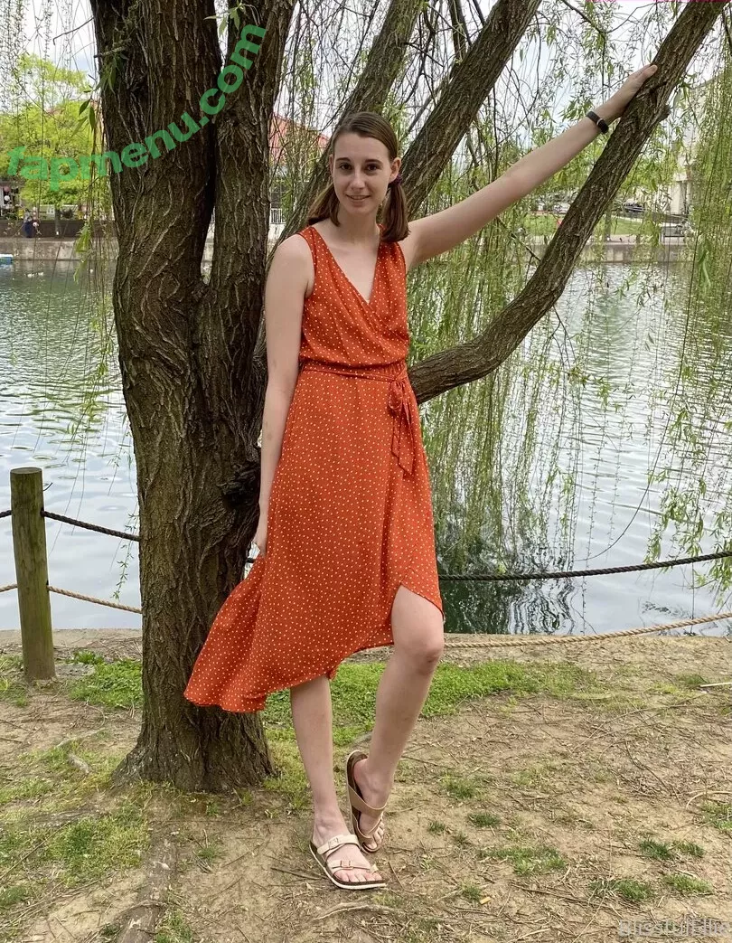 blissfulellie nude photo #0078 (Ellie Burns / EllieBlissful)