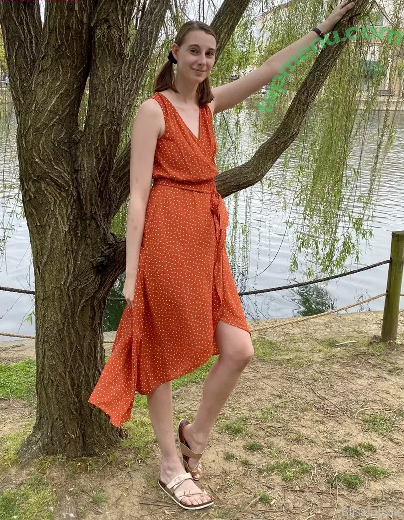 blissfulellie nude photo #0079 (Ellie Burns / EllieBlissful)