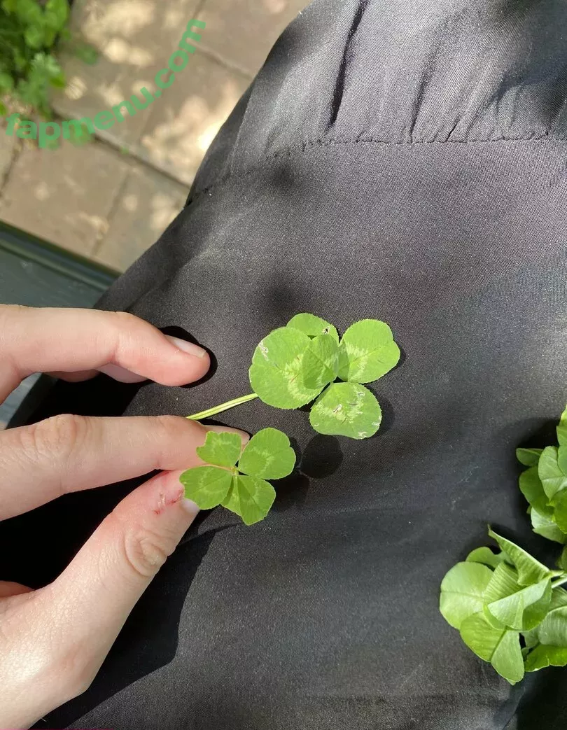 blissfulellie nude photo #0091 (Ellie Burns / EllieBlissful)