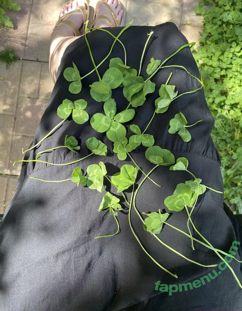 blissfulellie nude photo #0093 (Ellie Burns / EllieBlissful)