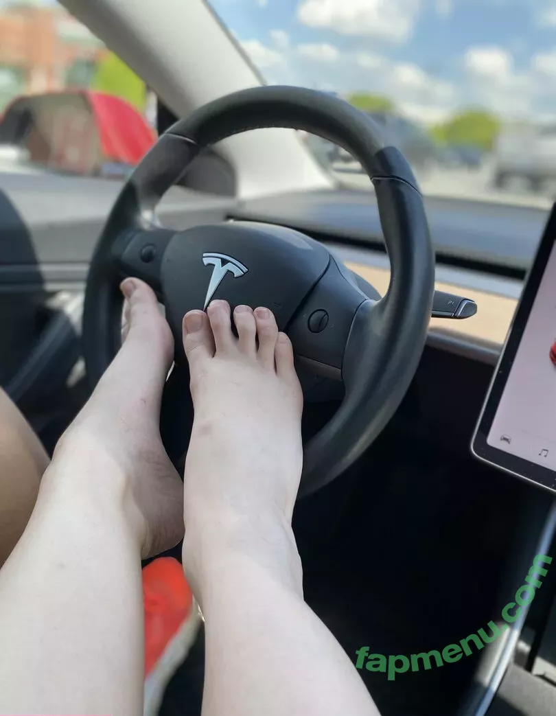 blissfulellie nude photo #0145 (Ellie Burns / EllieBlissful)