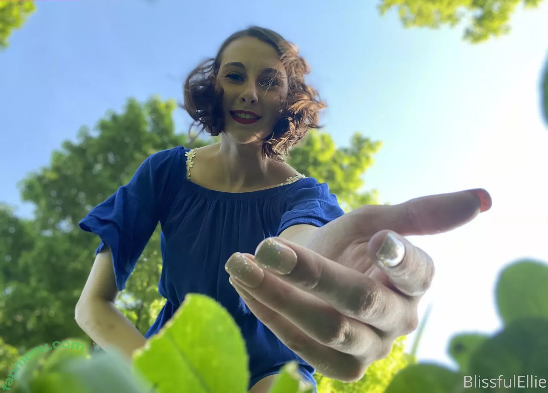 blissfulellie nude photo #0187 (Ellie Burns / EllieBlissful)