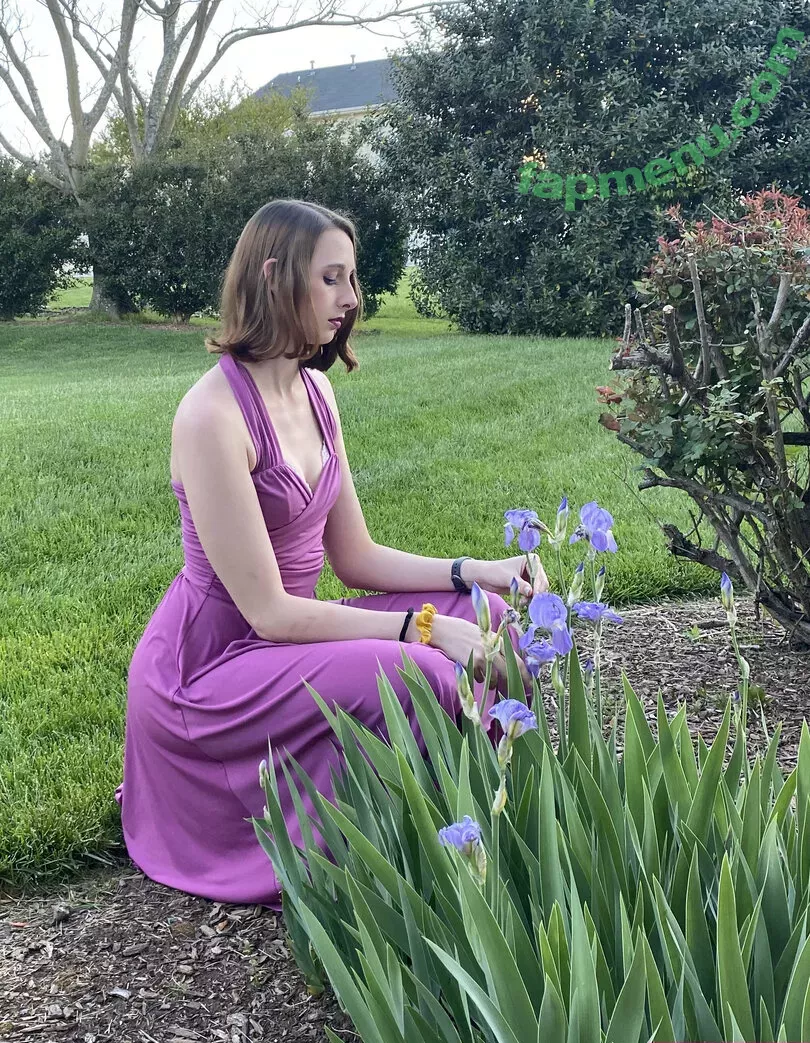 blissfulellie nude photo #0216 (Ellie Burns / EllieBlissful)