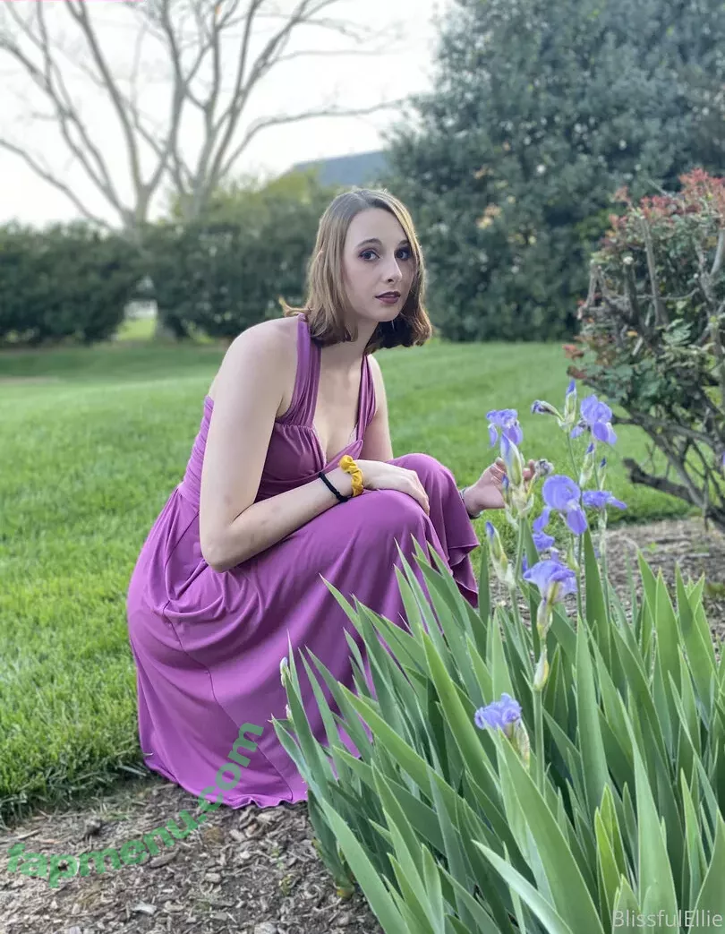 blissfulellie nude photo #0225 (Ellie Burns / EllieBlissful)