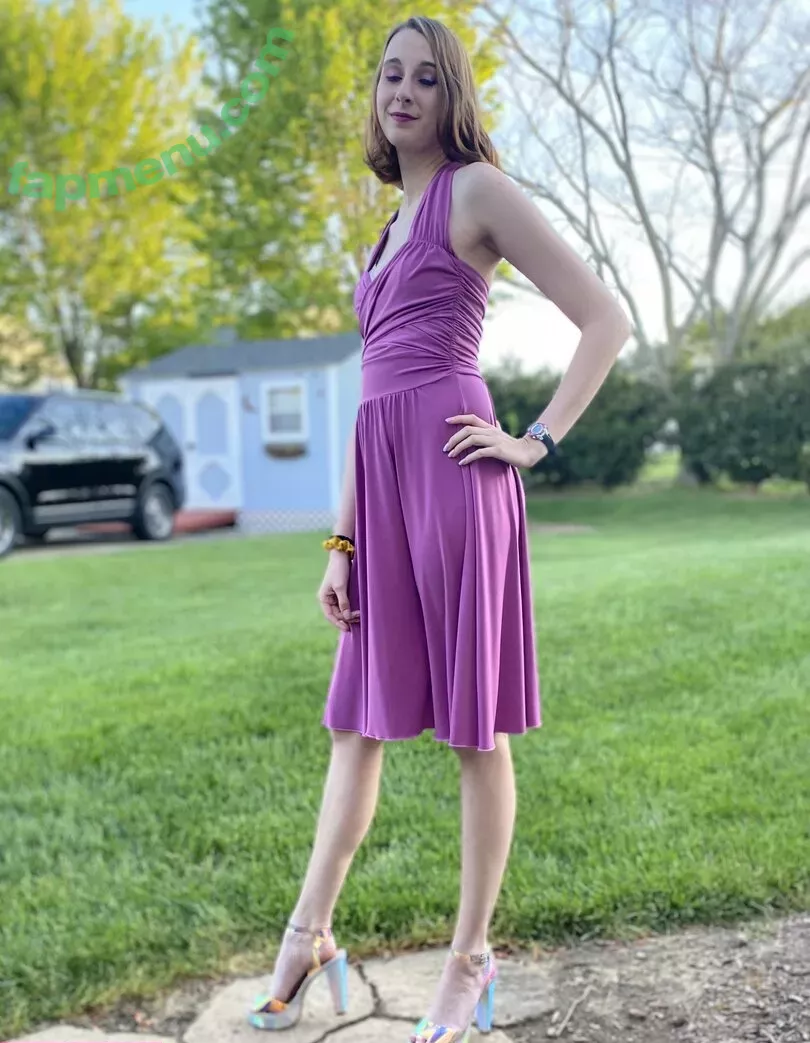 blissfulellie nude photo #0227 (Ellie Burns / EllieBlissful)