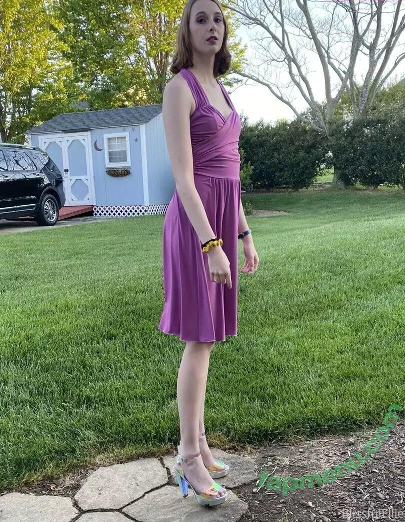 blissfulellie nude photo #0230 (Ellie Burns / EllieBlissful)