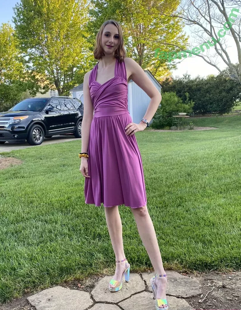 blissfulellie nude photo #0231 (Ellie Burns / EllieBlissful)