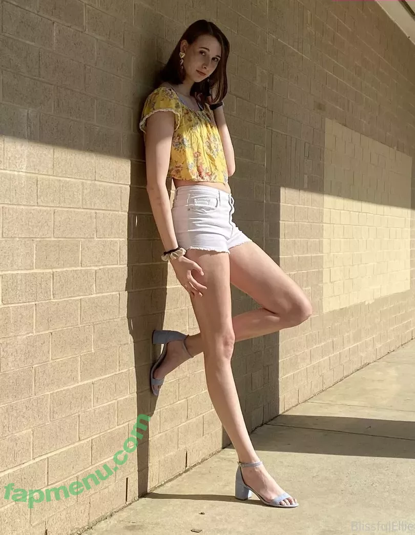 blissfulellie nude photo #0268 (Ellie Burns / EllieBlissful)