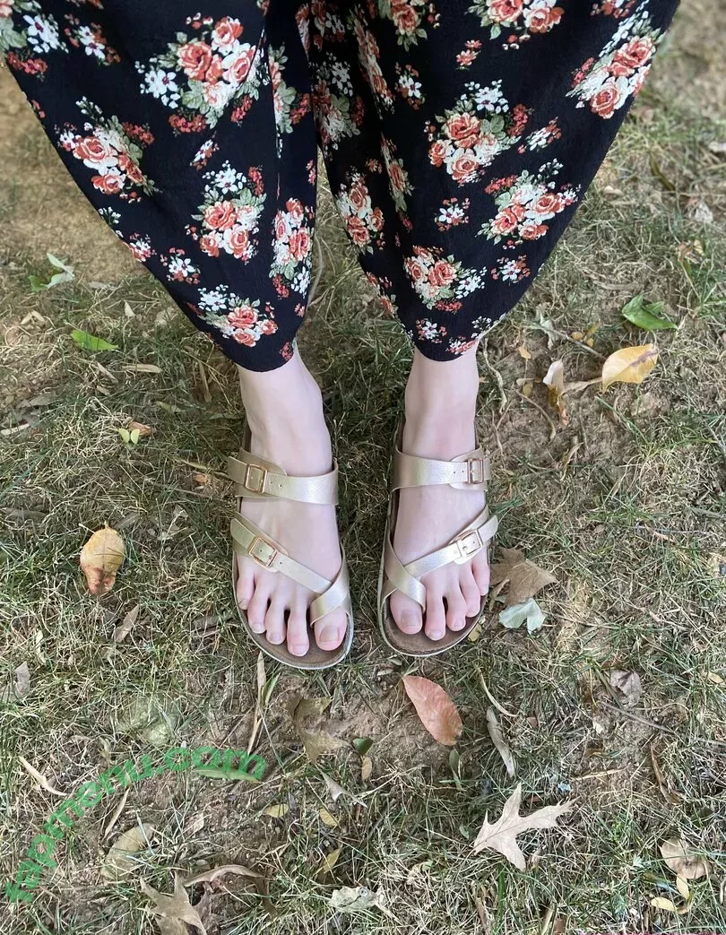 blissfulellie nude photo #0285 (Ellie Burns / EllieBlissful)