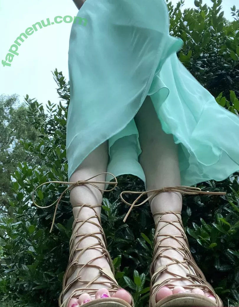 blissfulellie nude photo #0378 (Ellie Burns / EllieBlissful)