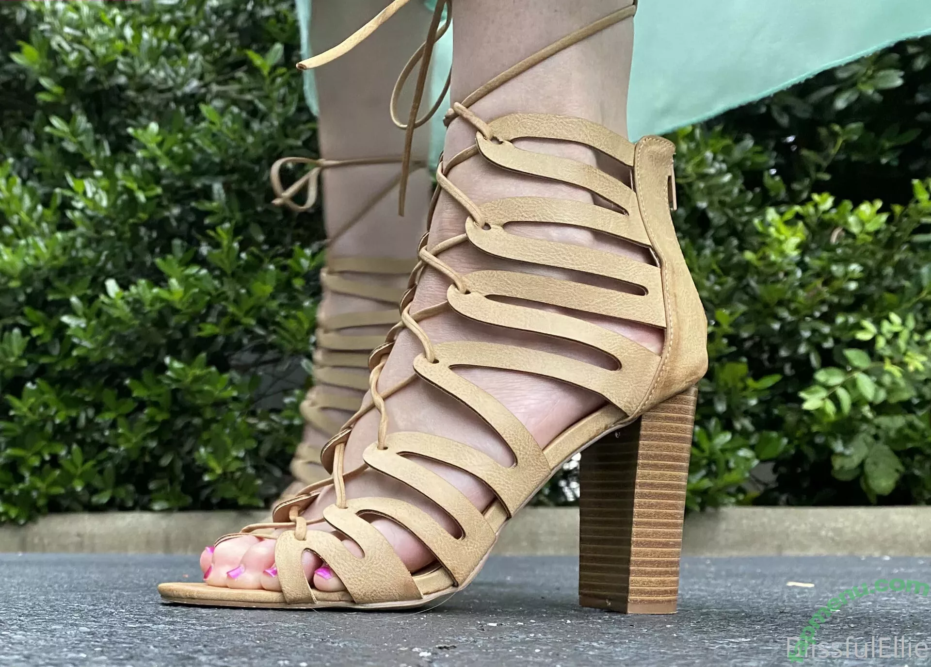 blissfulellie nude photo #0388 (Ellie Burns / EllieBlissful)